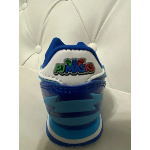 Reebok pj mask shoes Catboy size 5 - Brand New. Super Cute - Picture 6 of 11